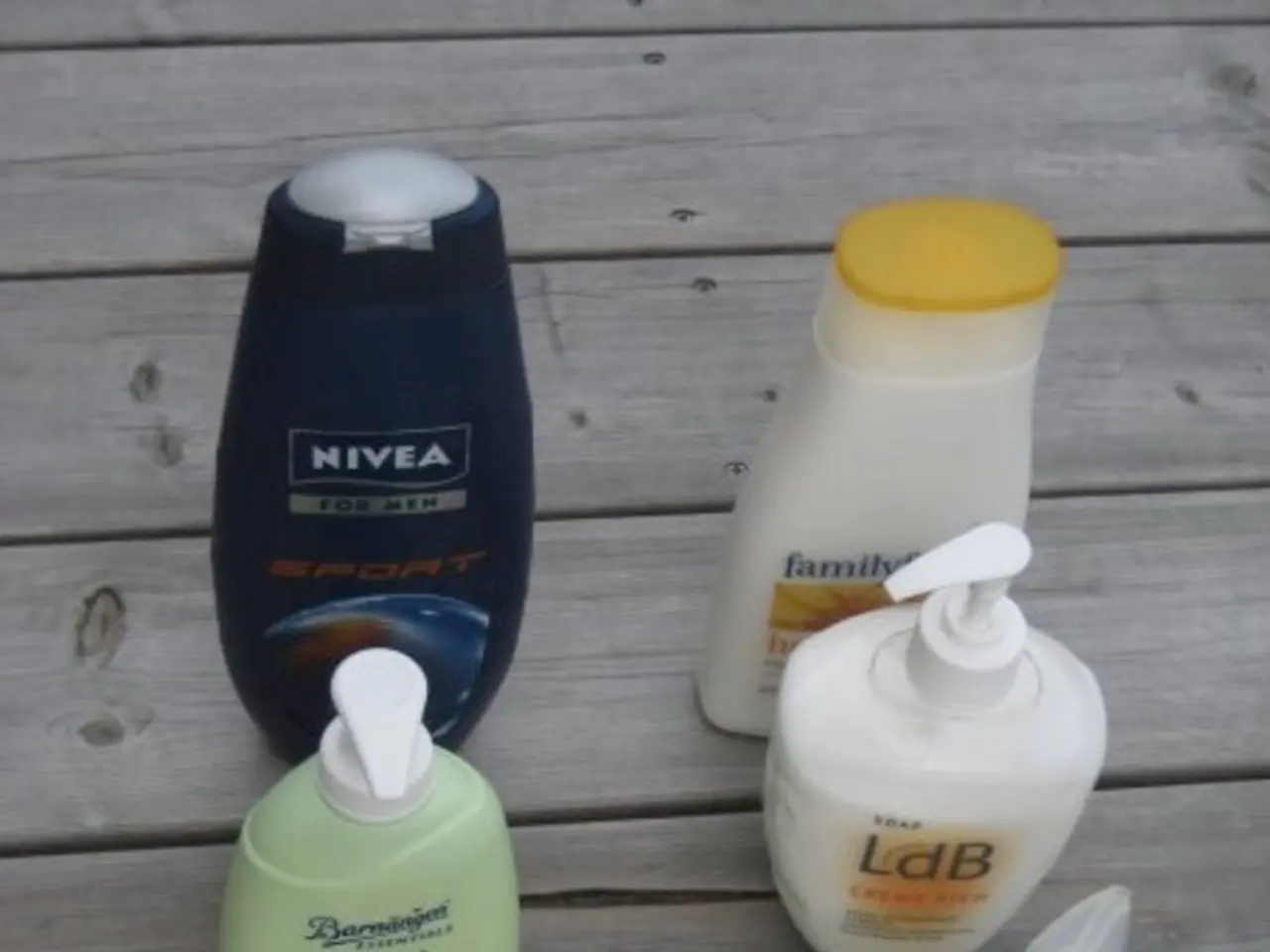 Innovation in Natural Hair Care Products Propels Market Growth