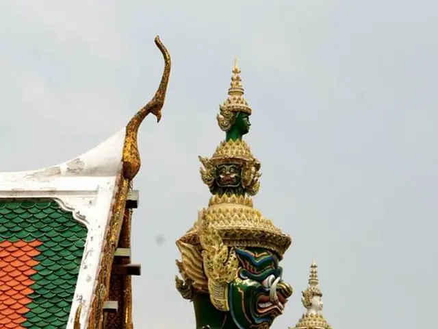 Interpreting the symbolism in dreams