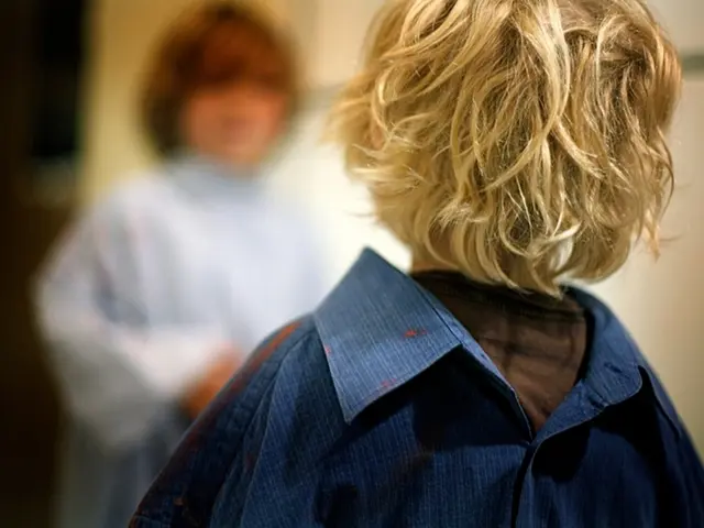 Learning Stages for Twin Babies: First Educational Milestones