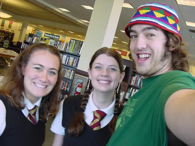 Compiling Comprehensive Learning Kits to Enhance Instructors' Adaptability in the Learning...