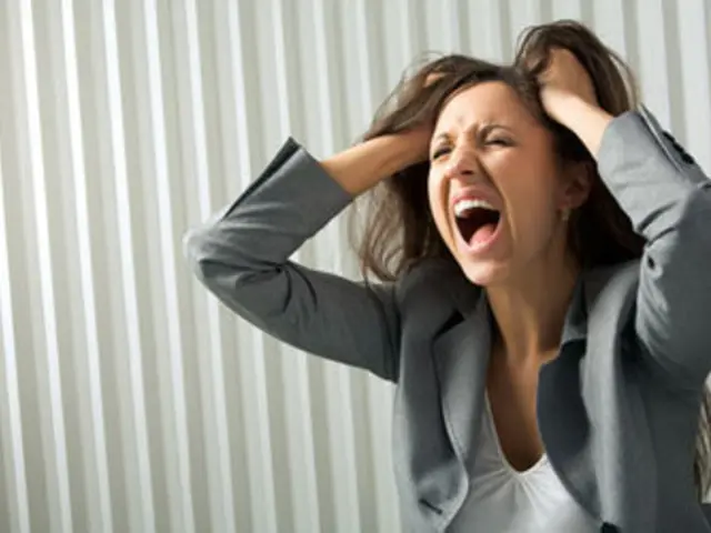 "Financial Fraud": Woman Transferring €200,000 to Swindlers in Romantic Deception